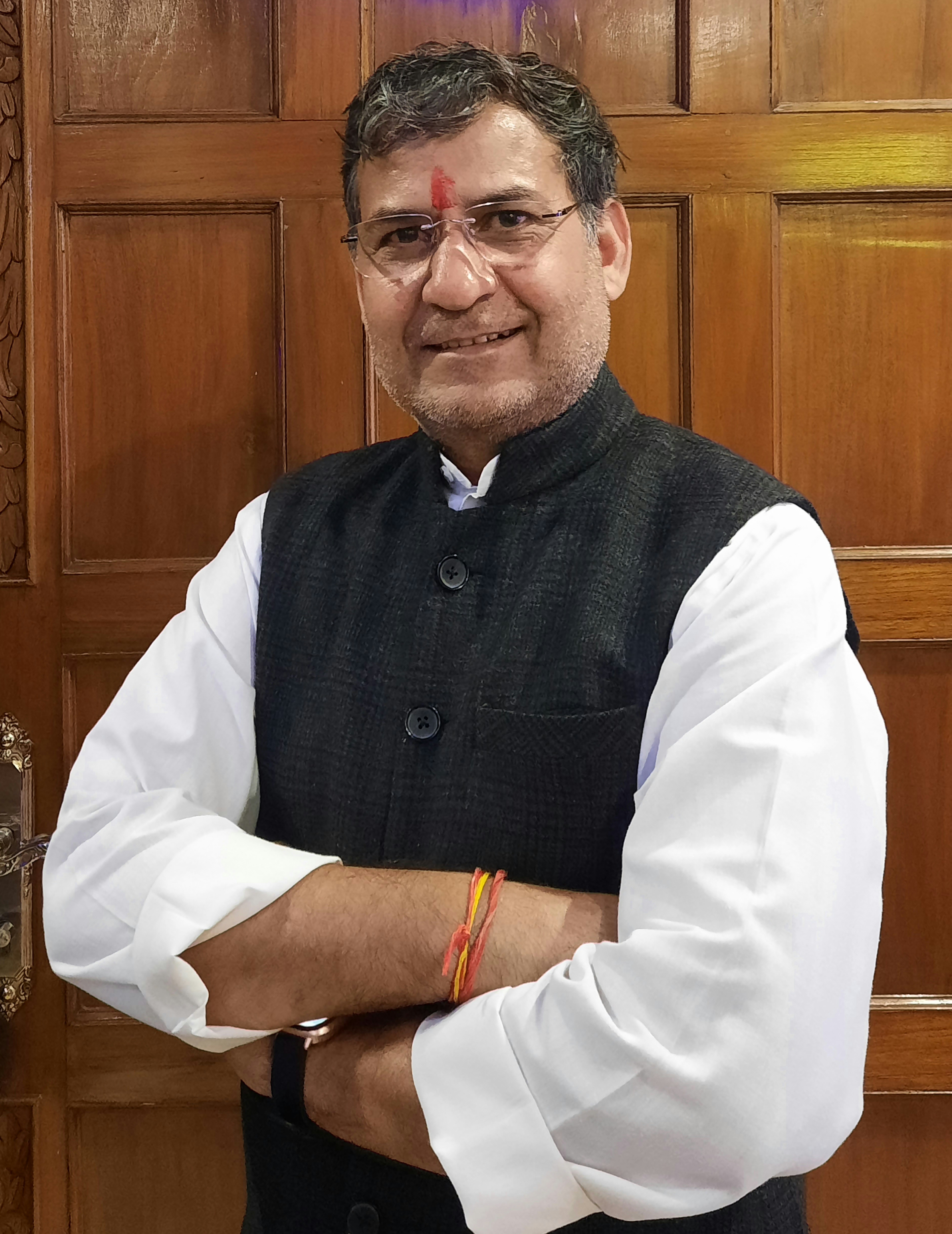 कुलदीप चौधरी के सदस्य